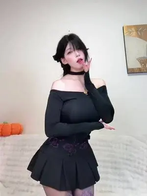Kunjungi akun @lzfc11899 di TikTok