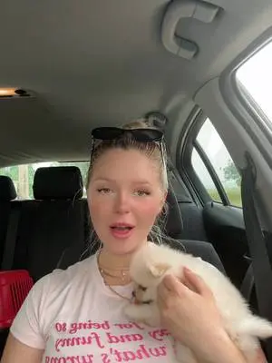 Kunjungi akun @randompizzagirl00 di TikTok