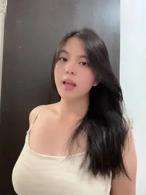 Kunjungi akun @elilyy04 di TikTok