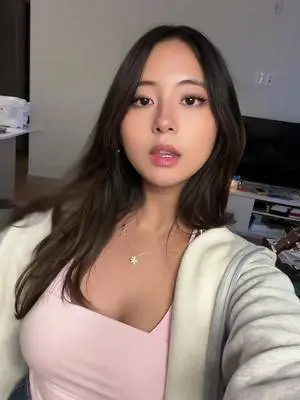 Kunjungi akun @minzytea di TikTok