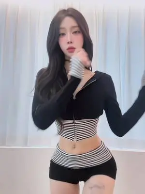 Kunjungi akun @3.26._.c di TikTok