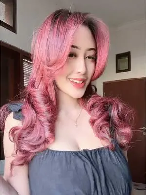 Kunjungi akun @urangelicdemon di TikTok