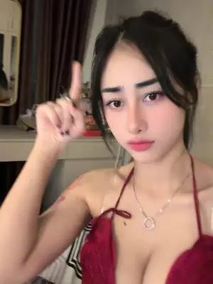 Kunjungi akun @jessikaintn di TikTok