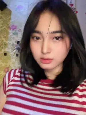 Kunjungi akun @nsya_ftri di TikTok