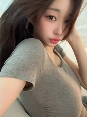 Kunjungi akun @godsehee04 di TikTok