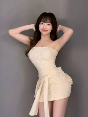 Kunjungi akun @tiffanyylukk di TikTok