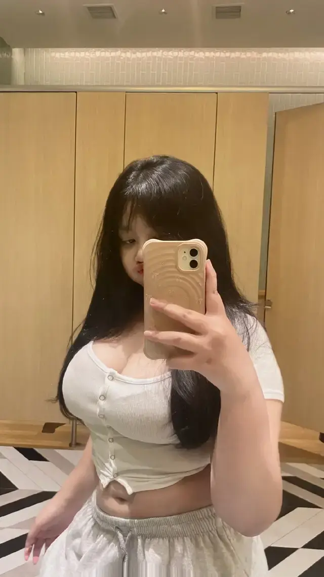 Kunjungi akun @miyaayyc di TikTok