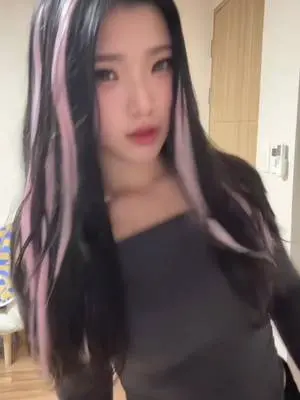 Kunjungi akun @goldzjay di TikTok