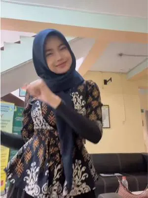 Kunjungi akun @whhoyya di TikTok