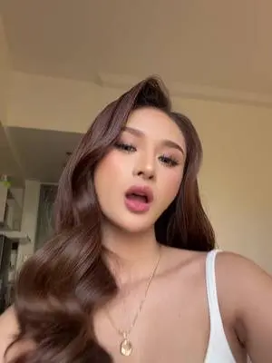 Kunjungi akun @trish.hhhh di TikTok