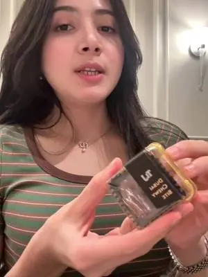 Kunjungi akun @bulansutena di TikTok