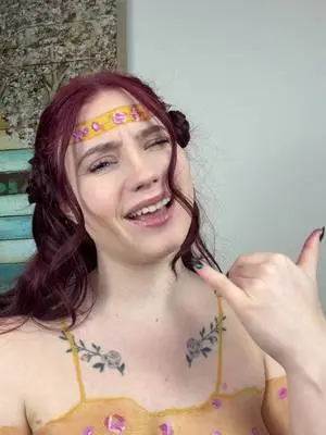Kunjungi akun @notpolishprincess di TikTok