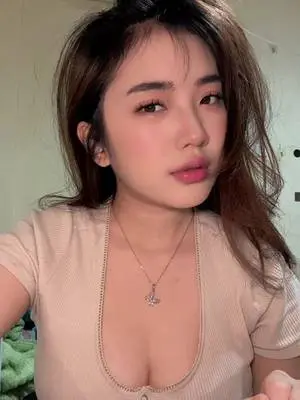 Kunjungi akun @gy.aksara di TikTok