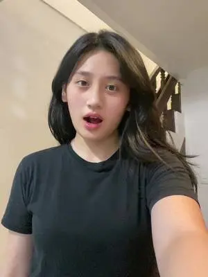 Kunjungi akun @michellechristellaa di TikTok
