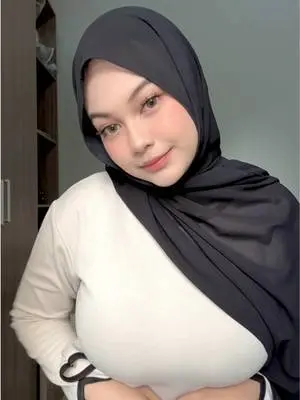 Kunjungi akun @firdaaamanda di TikTok