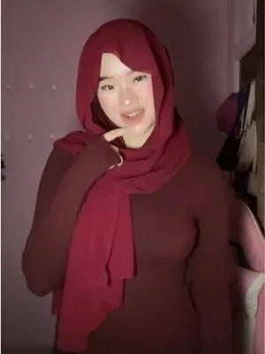 Kunjungi akun @bbysesil di TikTok