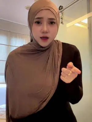 Kunjungi akun @lvlybbyyy di TikTok