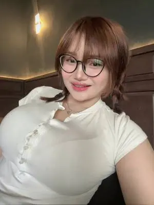 Kunjungi akun @viorenc1a di TikTok