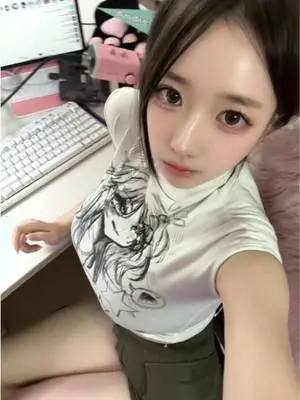 Kunjungi akun @mio_love_y di TikTok