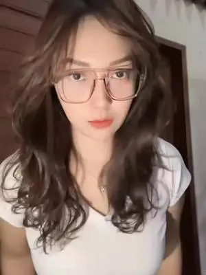 Kunjungi akun @disa66666 di TikTok
