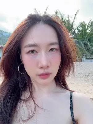 Kunjungi akun @natsike di TikTok