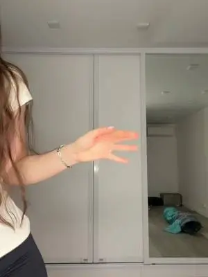 Kunjungi akun @mutboo di TikTok