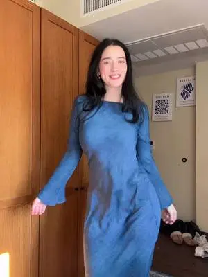 Kunjungi akun @hotblockchain di TikTok