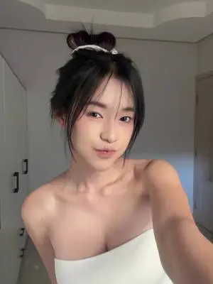 Kunjungi akun @mint444.4 di TikTok