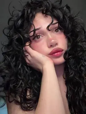 Kunjungi akun @forkliftprincess di TikTok
