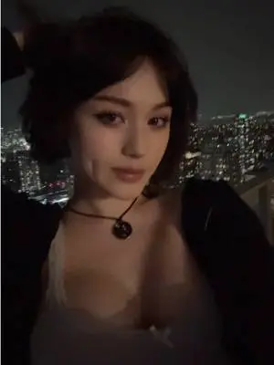 Kunjungi akun @jadeyanh_ di TikTok