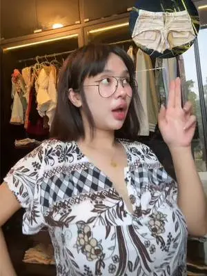 Kunjungi akun @cupicupicp di TikTok