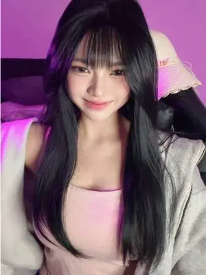 Kunjungi akun @monchy.moon di TikTok