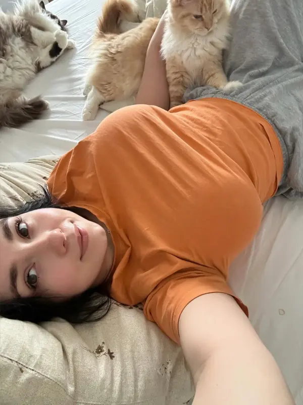 Kunjungi akun @mini.loonaa di Instagram