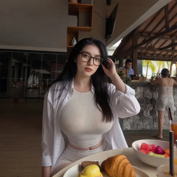 Kunjungi akun @wendifocus di Instagram