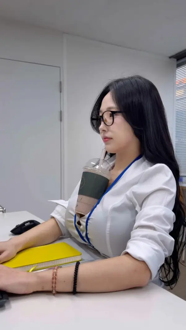 Kunjungi akun @zzuu.___ di Instagram