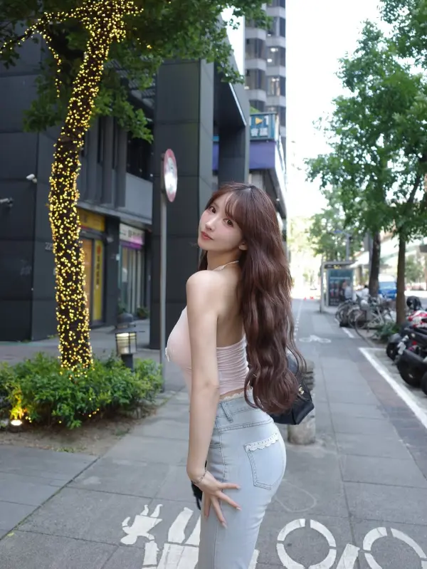 Kunjungi akun @yua_mikami di Instagram