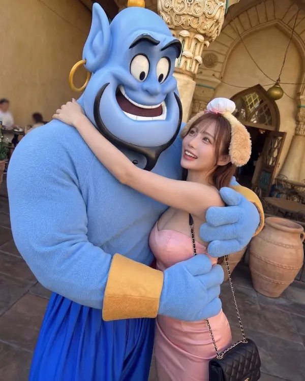 Kunjungi akun @risa.egao di Instagram