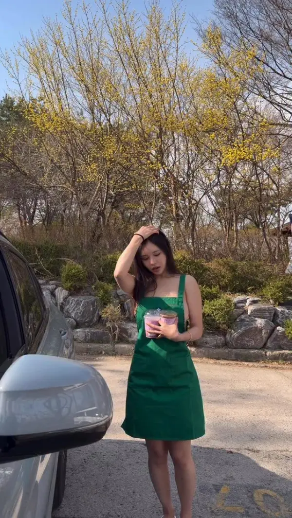 Kunjungi akun @seoahn28_ di Instagram