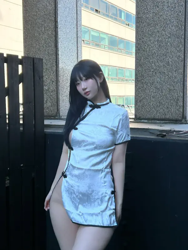 Kunjungi akun @nar1n_2 di Instagram