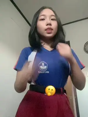 Kunjungi akun @_.pryaa di TikTok
