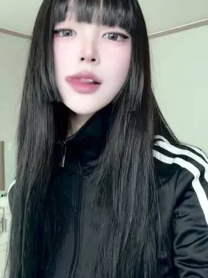 Kunjungi akun @hansi_.1 di TikTok