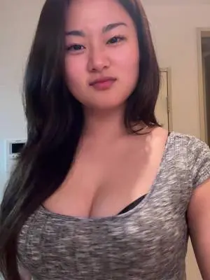 Kunjungi akun @shimadamillen di TikTok