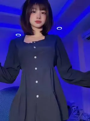 Kunjungi akun @https._xingxing di TikTok
