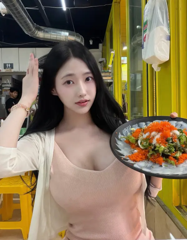 Kunjungi akun @zzuu.___ di Instagram