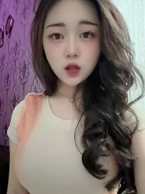 Kunjungi akun @_vyor di TikTok