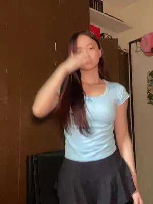 Kunjungi akun @fiona.szee di TikTok