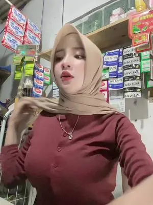 Kunjungi akun @rianty_nrhsnh17 di TikTok
