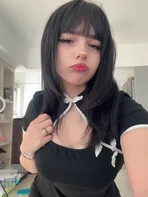 Kunjungi akun @toyotay86 di TikTok