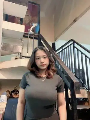 Kunjungi akun @nazhualvnn di TikTok