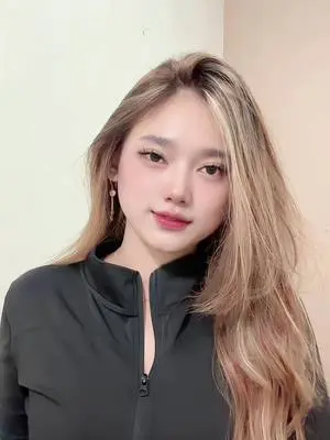 Kunjungi akun @scantik__ di TikTok
